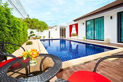 Pool villa for sale in East Pattaya