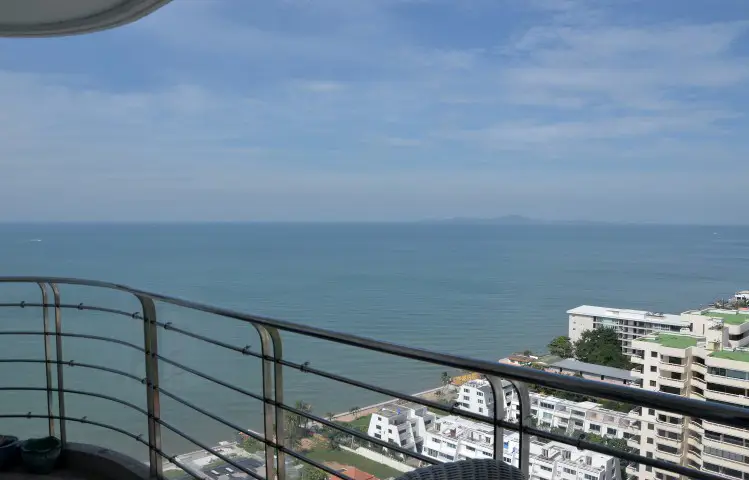 La Royale High Floor for sale