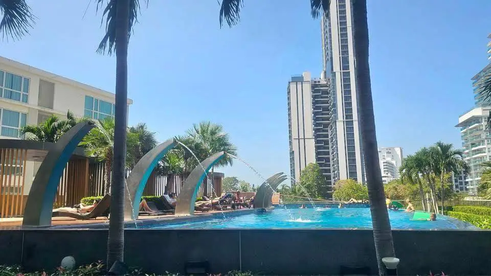 The Peak Tower 1 Bedroom for rent