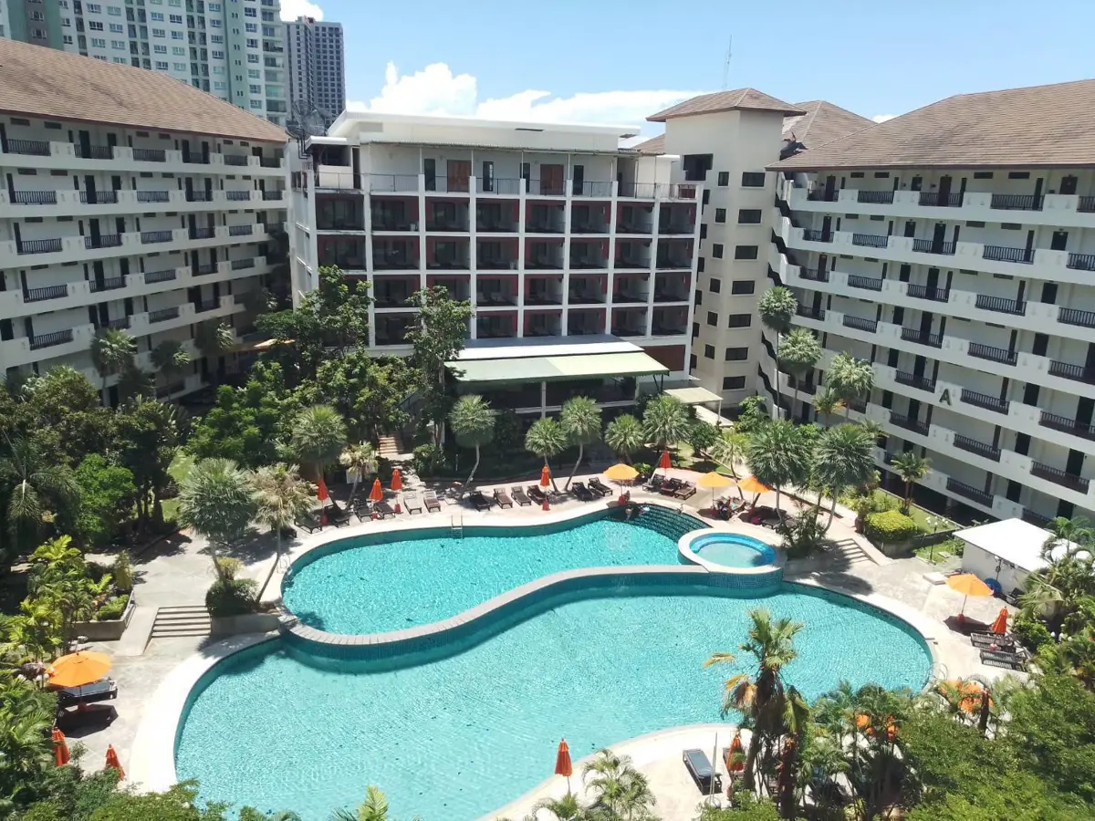 Wong Amat Privacy Condo 2 Bedroom for rent