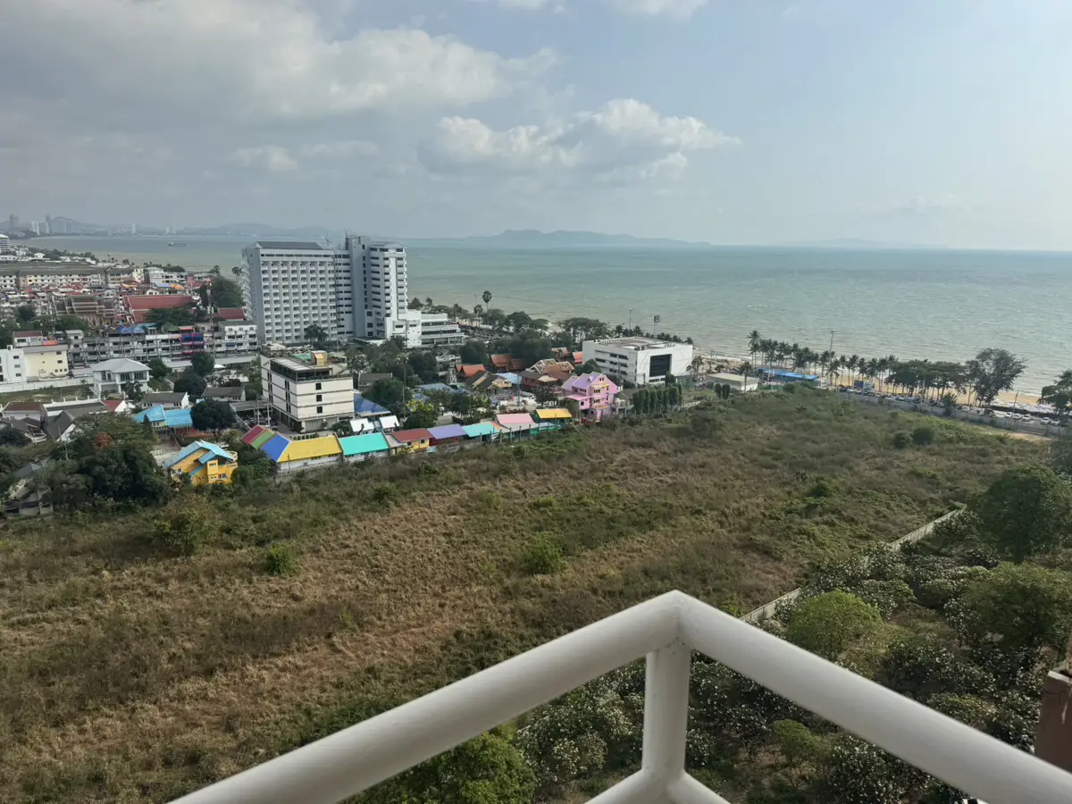 Rimhaad Jomtien Beach Condominium Studio for rent